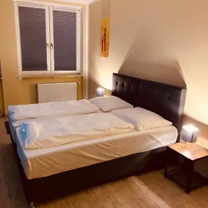 White Pearl 1 , Nürnberg Deutschland